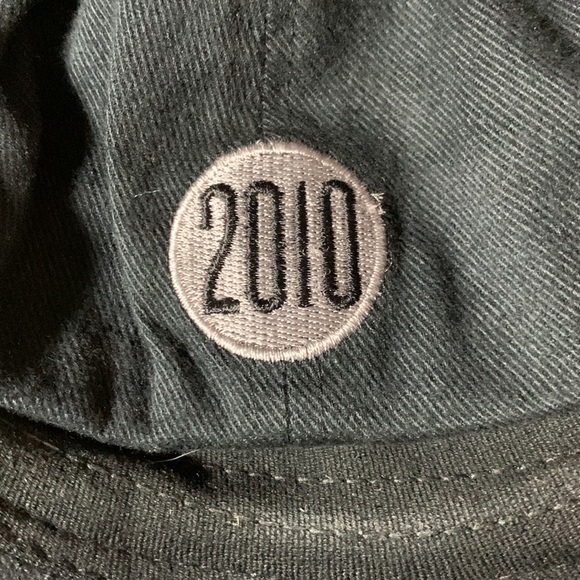 NWOT Eagles Long Road Out of Eden black tour hat. 2010. Elastic fit. - Picture 3 of 6